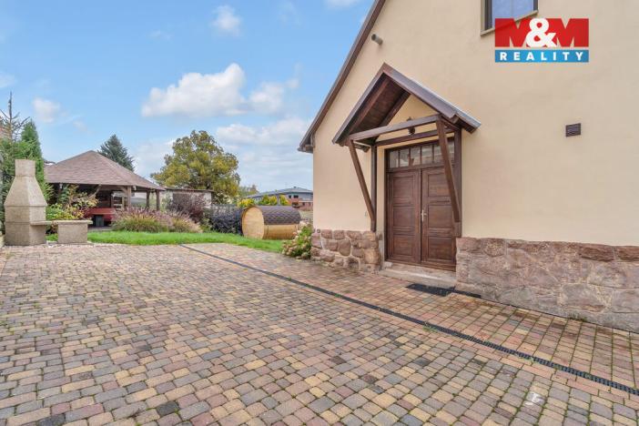 Prodej ubytování, Žacléř, Sadová, 151 m2