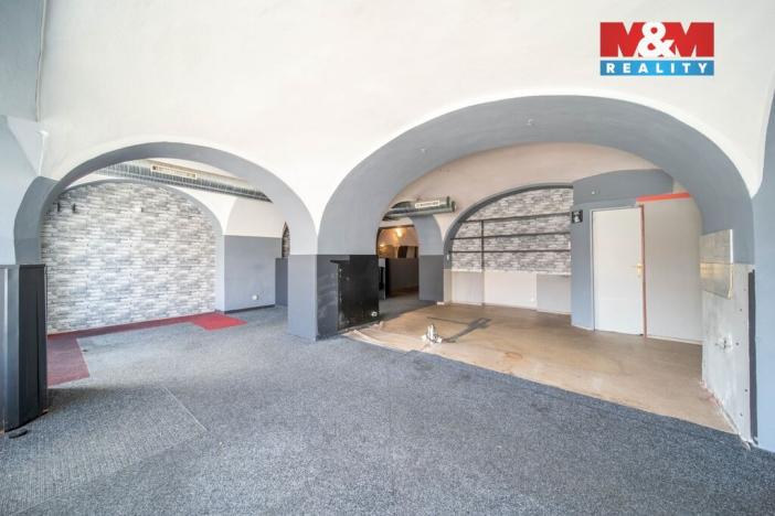 Prodej činžovního domu, Ledeč nad Sázavou, Husovo náměstí, 333 m2