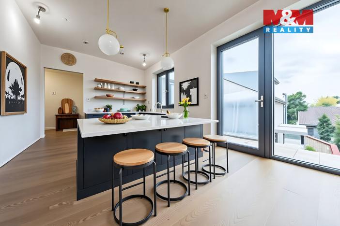 Prodej bytu 4+kk, Praha - Holyně, náměstí Pod lípou, 128 m2