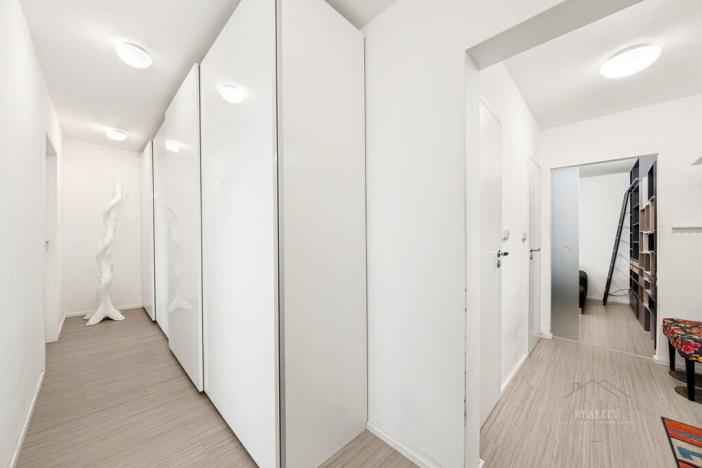 Prodej bytu 3+kk, Praha - Žižkov, U kněžské louky, 67 m2