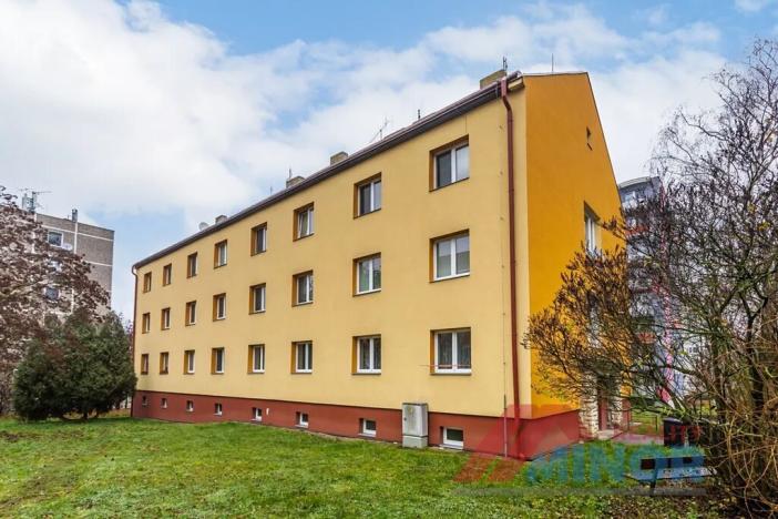 Pronájem bytu 1+1, Slaný, Rabasova, 28 m2