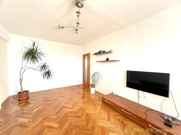 Pronájem bytu 3+1, Nymburk, Dědinova, 68 m2