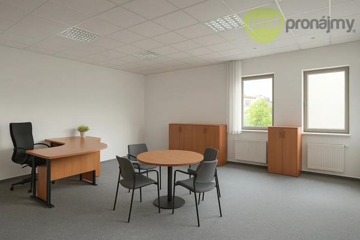 Pronájem kanceláře, Nový Jičín, Štefánikova, 78 m2