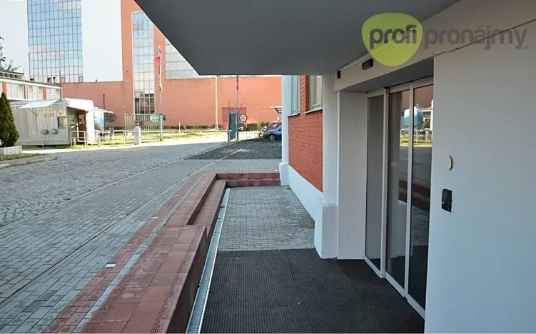 Pronájem skladu, Zlín, Šedesátá, 348 m2