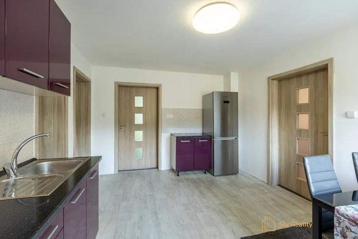 Prodej vícegeneračního domu, Račice, 291 m2