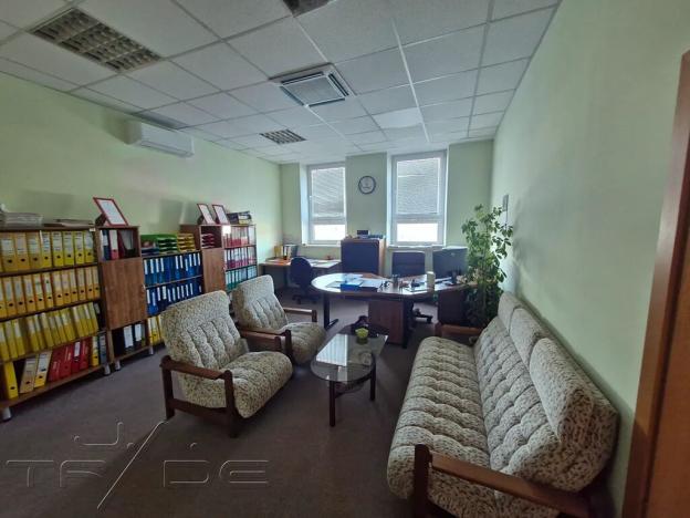 Prodej obchodního prostoru, Znojmo, Vídeňská třída, 5100 m2