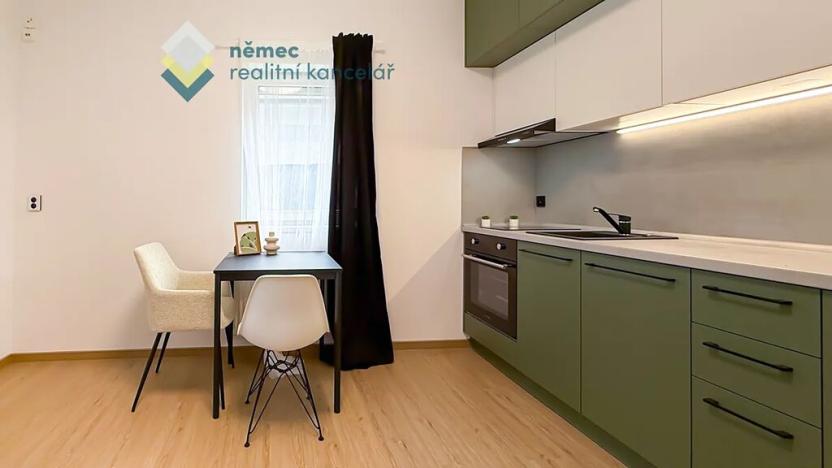 Prodej bytu 1+kk, Šestajovice, Revoluční, 19 m2