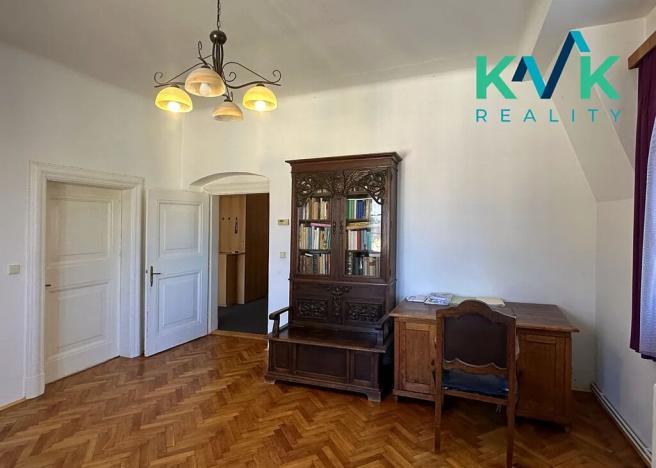 Prodej bytu 4+1, Karlovy Vary, Moskevská, 120 m2