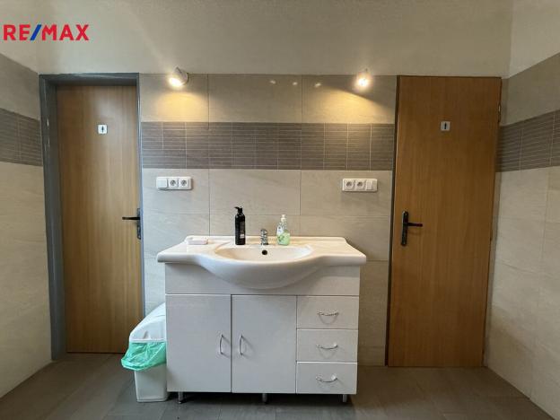 Pronájem komerčního pozemku, Opava, 1650 m2