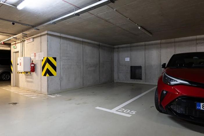 Prodej bytu 3+kk, Praha - Hlubočepy, Geologická, 64 m2