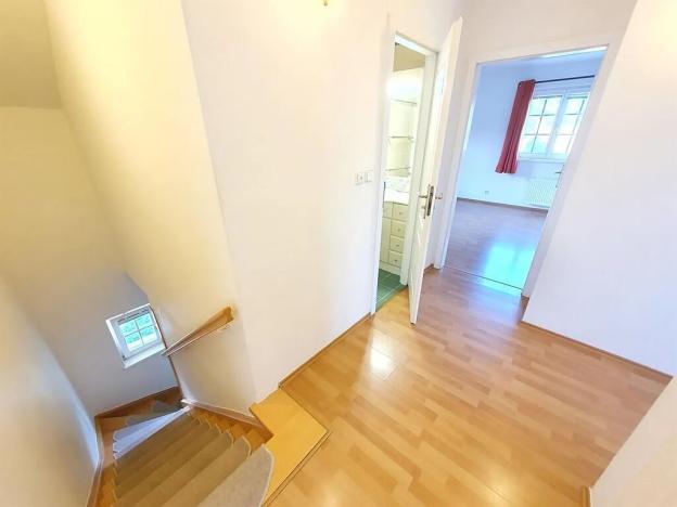 Pronájem rodinného domu, Praha, 230 m2