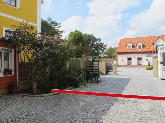 Pronájem kanceláře, Praha - Řepy, Žalanského, 63 m2