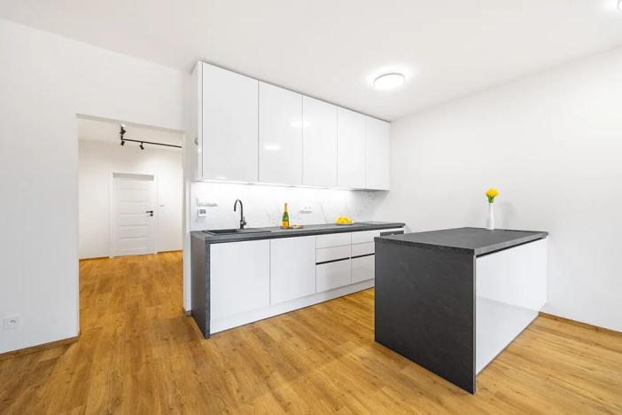 Prodej bytu 3+kk, Praha - Hostivař, náměstí Přátelství, 89 m2