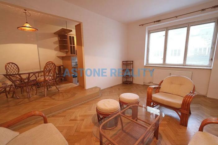 Pronájem bytu 2+kk, Praha - Břevnov, Junácká, 56 m2