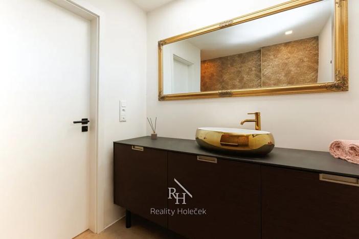 Prodej rodinného domu, Svinaře, Větrná, 156 m2