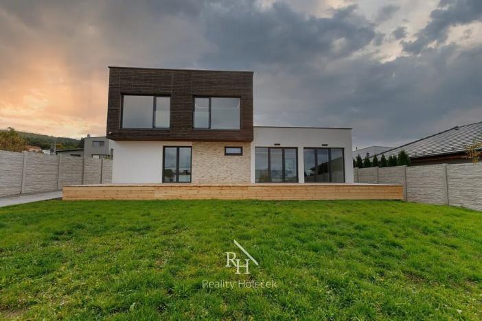 Prodej rodinného domu, Svinaře, Větrná, 156 m2
