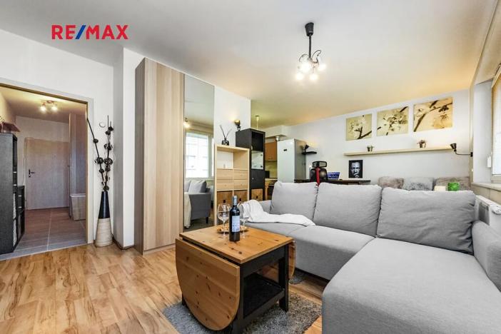 Prodej bytu 1+kk, Praha - Hostavice, U Hostavického potoka, 36 m2