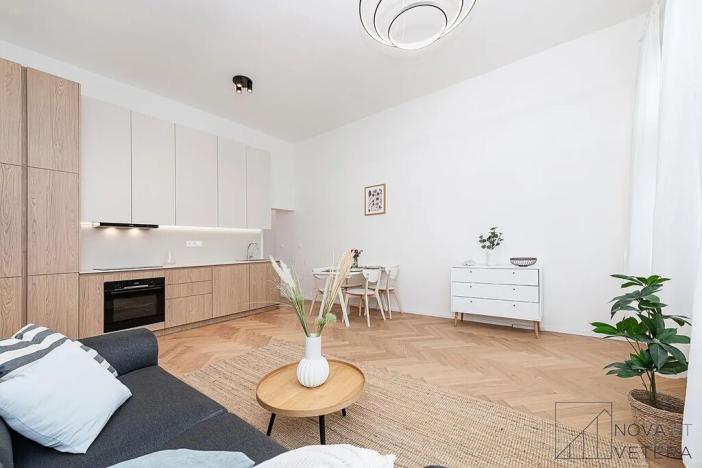 Prodej bytu 3+kk, Praha - Smíchov, Hořejší nábřeží, 85 m2