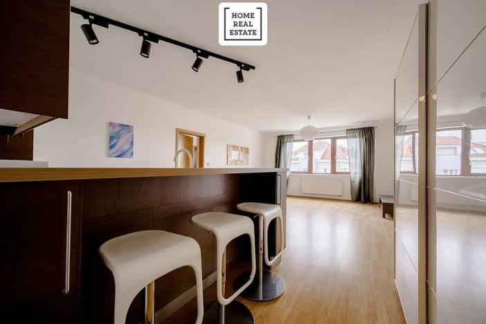 Pronájem bytu 2+kk, Praha - Břevnov, Bolívarova, 71 m2