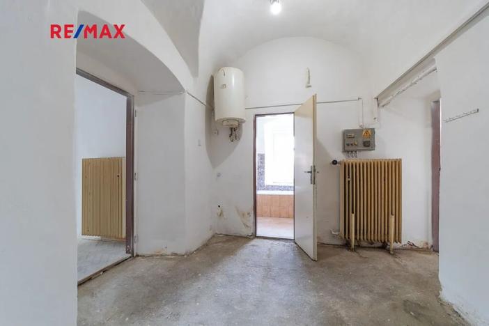 Prodej činžovního domu, Staré Město, nám. Osvobození, 444 m2