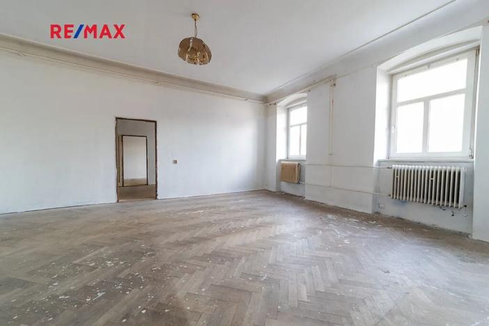 Prodej činžovního domu, Staré Město, nám. Osvobození, 444 m2