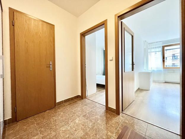 Pronájem bytu 2+kk, Praha - Nusle, Mojmírova, 48 m2