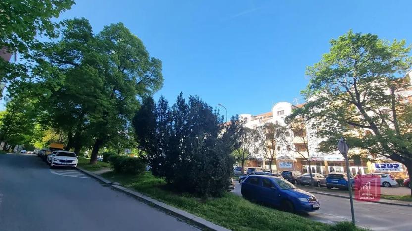 Pronájem bytu 2+kk, Brno, Mojmírovo náměstí, 45 m2