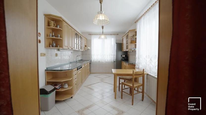 Prodej rodinného domu, Úsilné, 280 m2