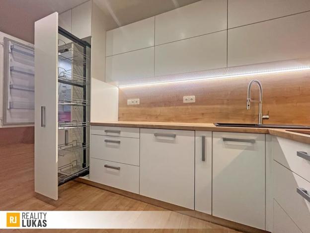 Pronájem bytu 2+kk, Ostrava, Opavská, 55 m2