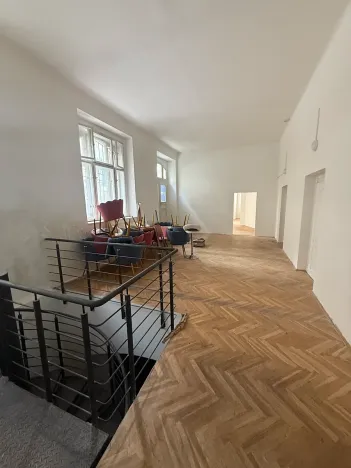 Prodej obchodního prostoru, Praha - Nové Město, Na Zderaze, 376 m2