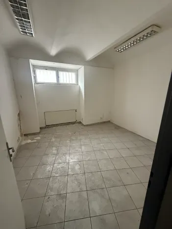 Prodej obchodního prostoru, Praha - Nové Město, Na Zderaze, 376 m2