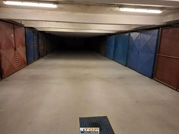 Pronájem garáže, Chomutov, Bezručova, 16 m2