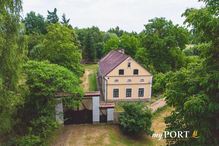 Prodej rodinného domu, Kostelec, 200 m2