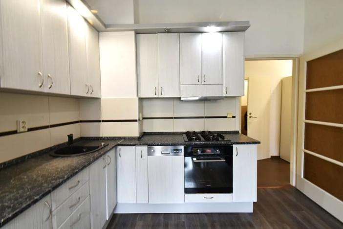 Pronájem bytu 2+kk, Praha - Holešovice, Veletržní, 44 m2