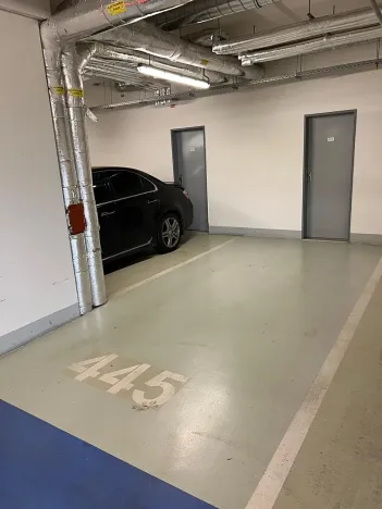 Pronájem garážového stání, Praha - Žižkov, Olšanská, 6 m2