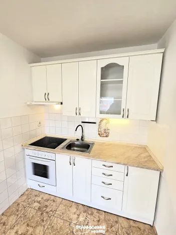 Pronájem bytu 2+kk, Praha, Proutěná, 49 m2