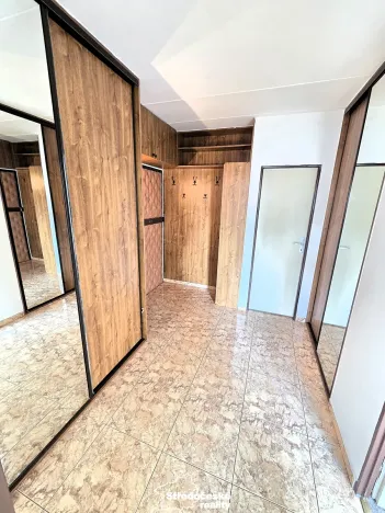 Pronájem bytu 2+kk, Praha, Proutěná, 49 m2