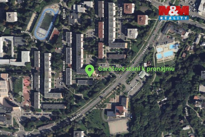 Pronájem garážového stání, Zlín, U Trojáku, 13 m2