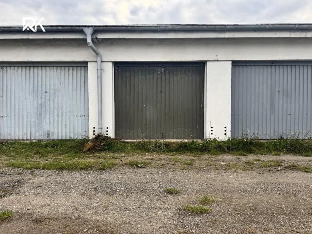 Prodej garáže, Hradec Králové, U Mostku, 19 m2