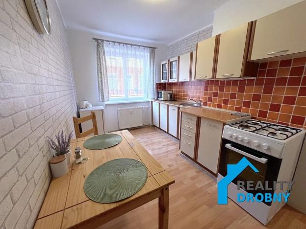 Prodej bytu 2+1, Děčín, Dobrovského, 56 m2