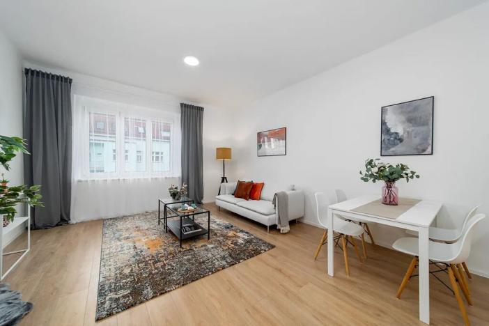 Prodej bytu 2+kk, Praha - Strašnice, Průběžná, 49 m2