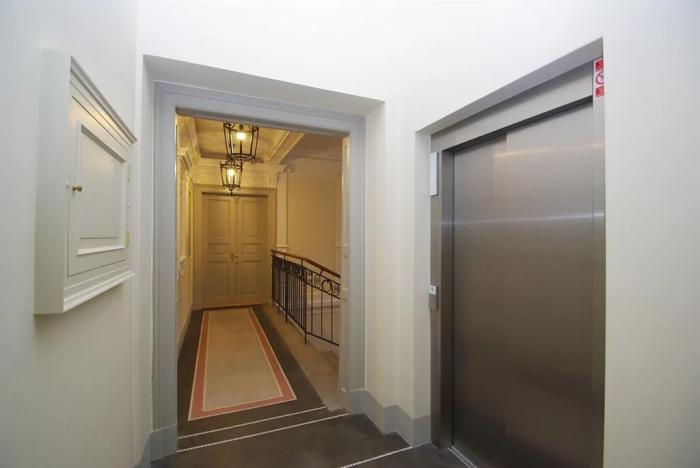 Pronájem bytu 2+1, Praha - Nové Město, Bolzanova, 92 m2