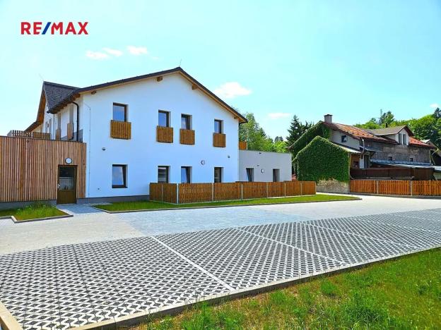 Prodej bytu 3+kk, Svoboda nad Úpou, Nádražní, 65 m2