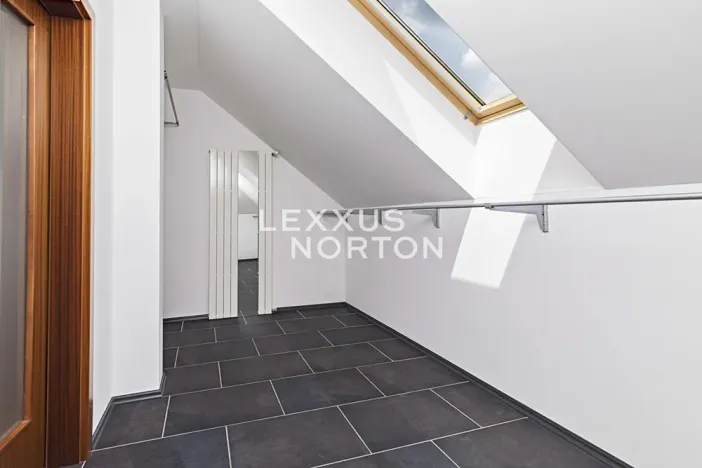 Pronájem rodinného domu, Průhonice, Pod Valem II., 320 m2