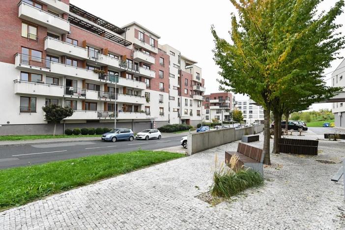Pronájem bytu 2+kk, Praha - Dolní Měcholupy, Kryšpínova, 48 m2