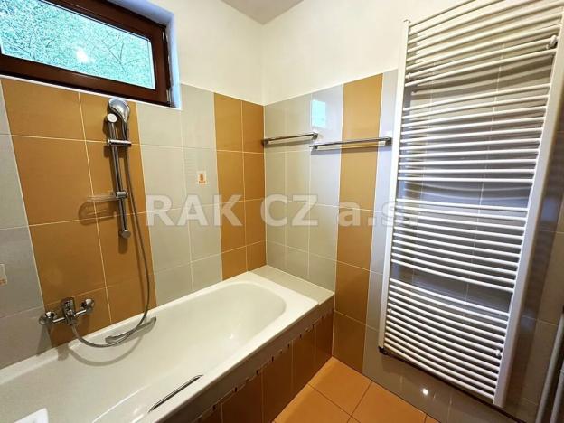 Pronájem bytu 3+1, Praha - Smíchov, Zdíkovská, 81 m2