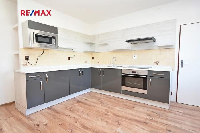 Prodej bytu 3+1, Otvovice, 192 m2