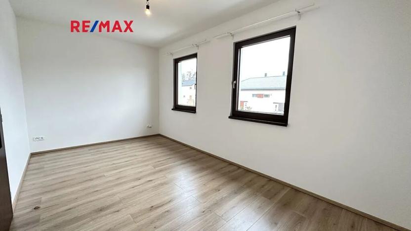 Pronájem rodinného domu, Králův Dvůr, Větrná, 80 m2