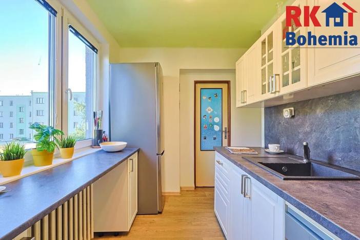 Prodej bytu 3+1, Pečky, V Horkách, 63 m2