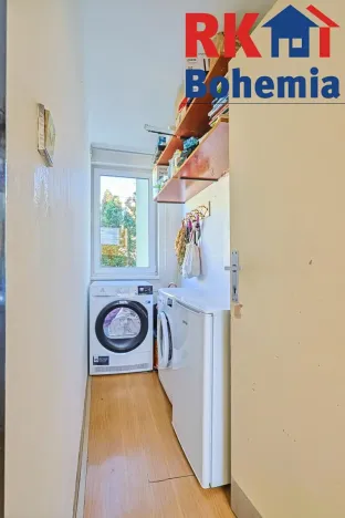 Prodej bytu 3+1, Pečky, V Horkách, 63 m2